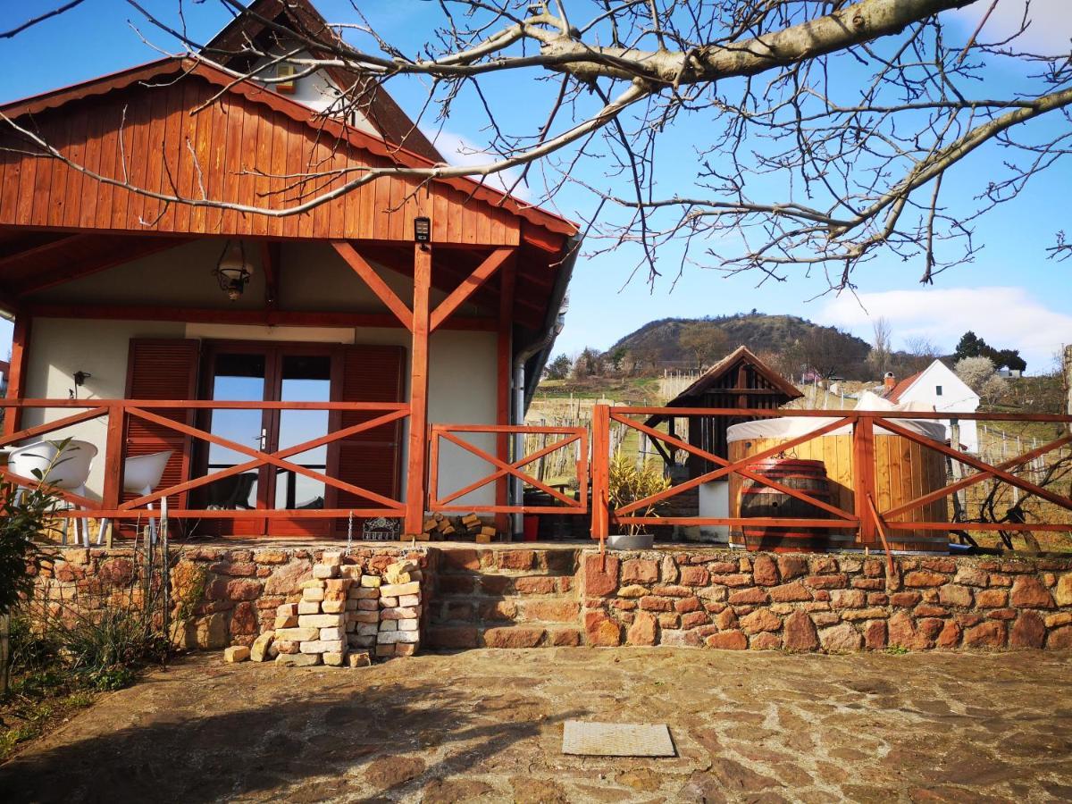 Szent Gyoergy Cottage Hegymagas 外观 照片